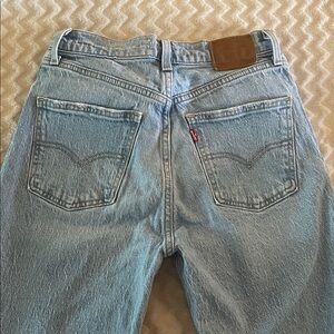 Levi's Women's Straight Leg Jeans in Light Blue